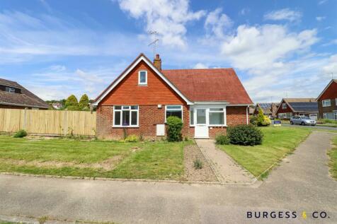 4 bedroom detached bungalow for sale