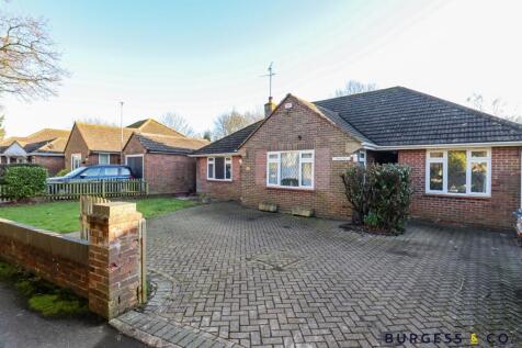 4 bedroom detached bungalow for sale