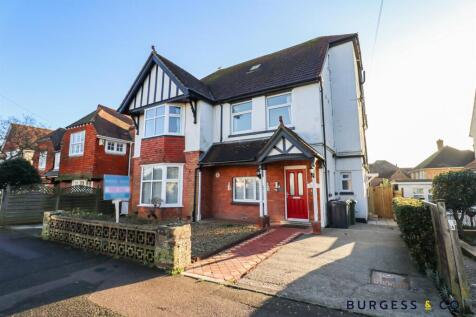 2 bedroom maisonette for sale