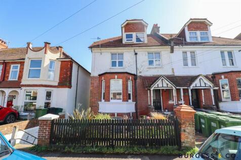 3 bedroom flat for sale