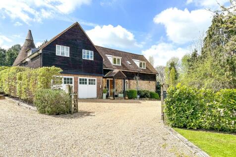 London Road, Westerham, TN16 5 bed detached house for sale