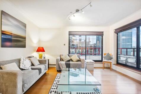Sandringham House, Windsor Way... 2 bed flat for sale