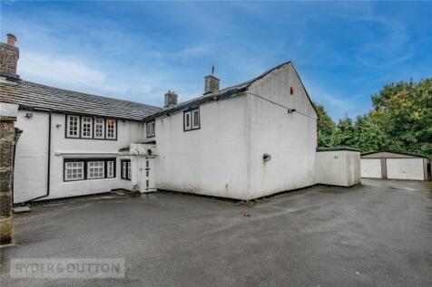 Raw Lane, Halifax, West Yorkshire, HX2 4 bed terraced house for sale