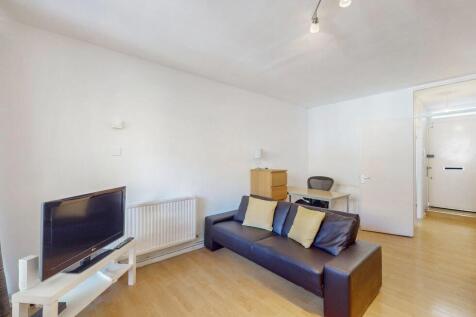 Studio flat for sale