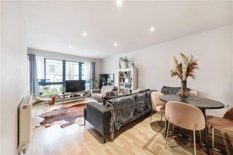 Maud Road, London, Leyton 2 bed apartment for sale