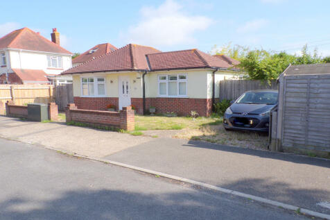 2 bedroom detached bungalow for sale