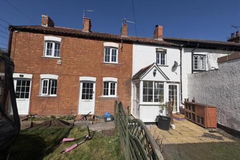 1 bedroom cottage for sale