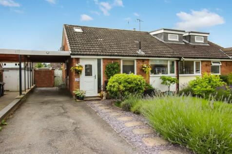 3 bedroom semi-detached bungalow for sale