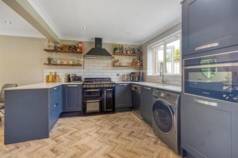 Bouch Way, Barnard Castle 4 bed detached house for sale