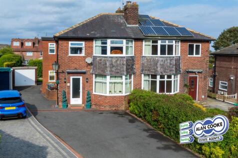 4 bedroom semi-detached house for sale