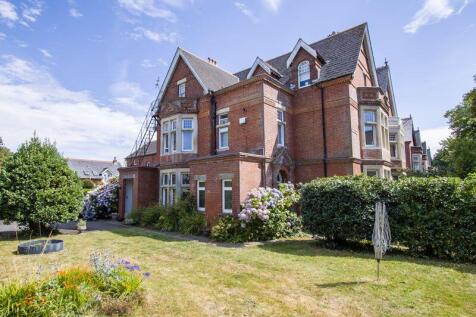 Plymouth Road, Penarth 2 bed flat for sale