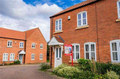 Poachers Rise, Stallingborough... 3 bed semi