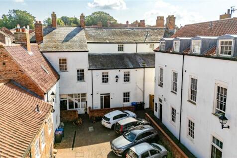 Coach House Court, Caistor, Market... 2 bed apartment for sale