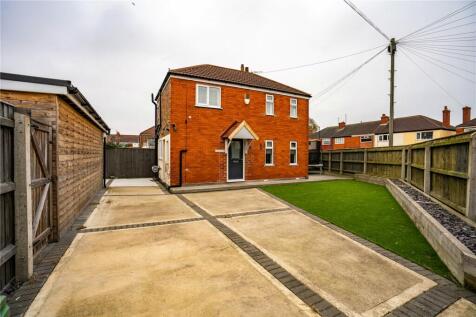 Grove Crescent, GRIMSBY... 2 bed end of terrace house for sale