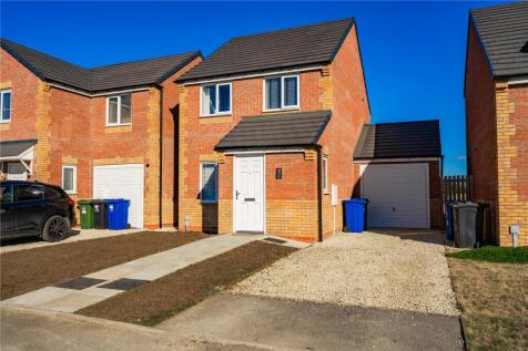 Sidings Road, Grimsby, Lincolnshire... 3 bed detached house for sale