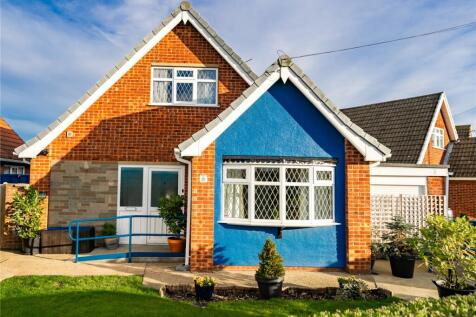 Waby Close, Grimsby, Lincolnshire, DN37 3 bed bungalow for sale