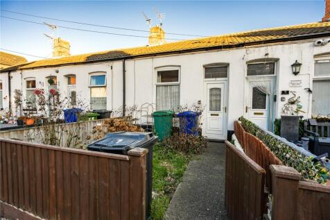 Castle Street, Grimsby, Lincolnshire... 1 bed bungalow for sale