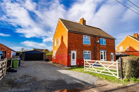 Roxton Avenue, Keelby, Grimsby, DN41 2 bed semi