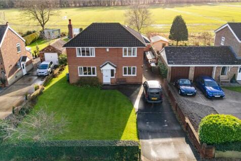 Wells Road, Healing, Grimsby... 5 bed detached house for sale