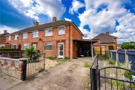 Mendip Avenue, Grimsby, Lincolnshire... 3 bed end of terrace house for sale
