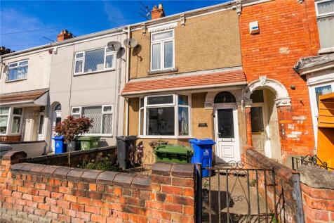 Welholme Road, Grimsby, Lincolnshire... 3 bed terraced house for sale