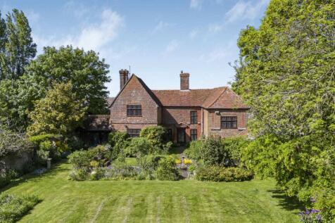 Terrick, Buckinghamshire 5 bed detached house for sale