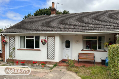 2 bedroom semi-detached bungalow for sale