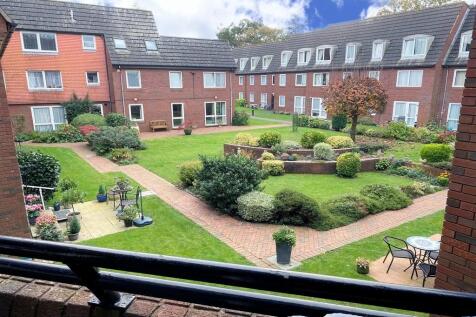 Homelands House, Ferndown 1 bed apartment for sale