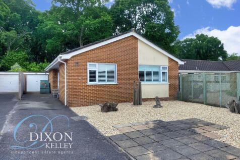 Queens Close, West Moors, Ferndown... 3 bed detached bungalow for sale