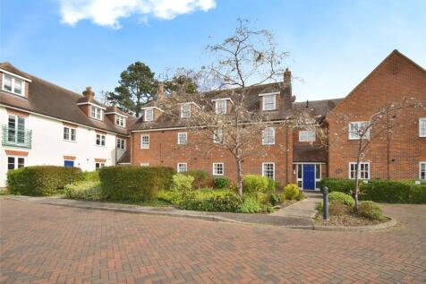 Greyhound Lane, Winslow 2 bed apartment for sale