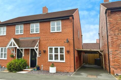3 bedroom semi-detached house for sale