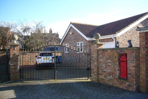 St. Peters Close, Howden, Nr Goole... 3 bed detached bungalow for sale