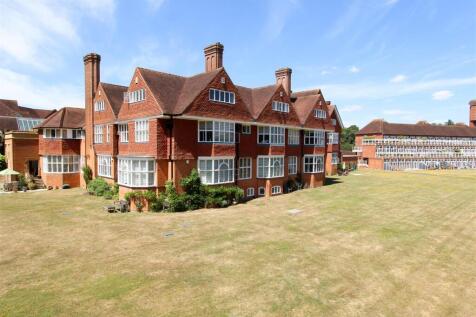 Banstead Woods, Banstead 3 bed apartment for sale
