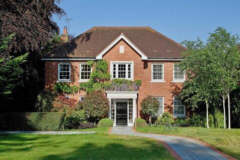 Walpole Avenue, Chipstead 5 bed detached house for sale