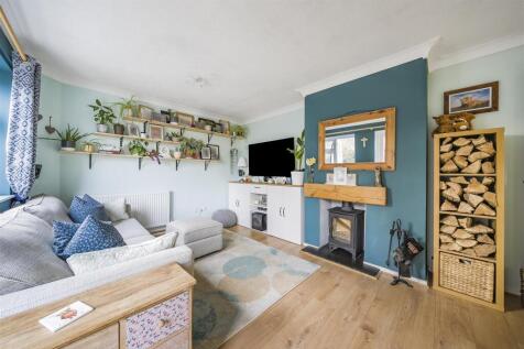 William Dalby Walk, Oakham LE15 3 bed semi
