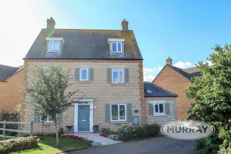 5 bedroom detached house for sale