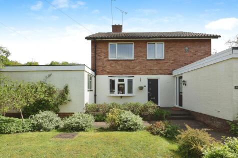 2 bedroom maisonette for sale