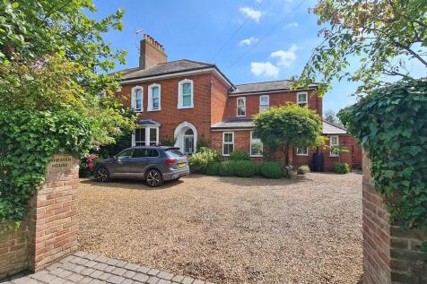 Mundesley Road, North Walsham 5 bed townhouse for sale