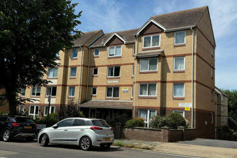 Homedrive House, The Drive, Hove 2 bed apartment for sale