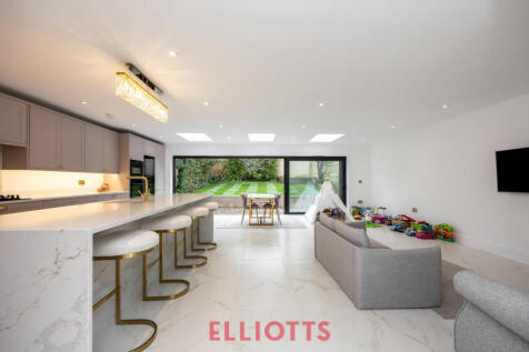 Goldstone Crescent, Hove 4 bed detached house for sale