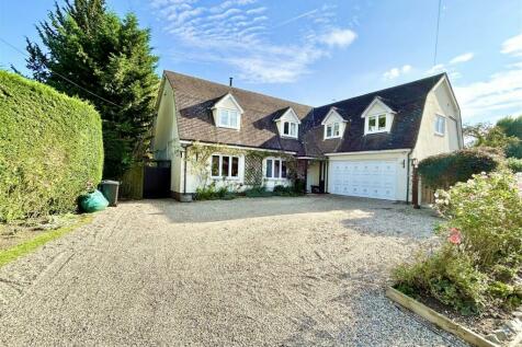 5 bedroom detached house for sale