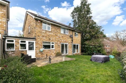 Mickle Hill, Little Sandhurst... 4 bed link detached house for sale