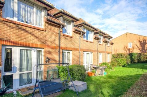 Winterbourne Court, Tebbit Close... 2 bed apartment for sale