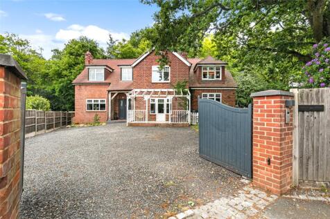 Bracknell Road, Crowthorne... 4 bed detached house for sale