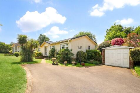 Copper Beech, Warfield Park... 2 bed park home for sale