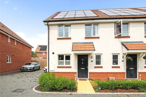 2 bedroom end of terrace house for sale
