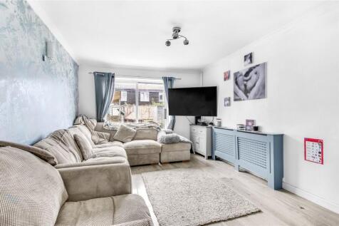 Nutley, Bracknell, Berkshire, RG12 3 bed terraced house for sale