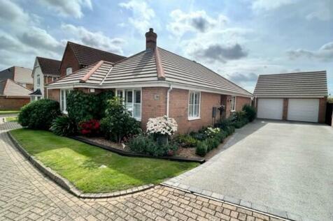 3 bedroom detached bungalow for sale