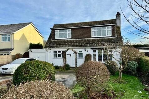 York House Main Road Covenham St.... 3 bed detached bungalow for sale