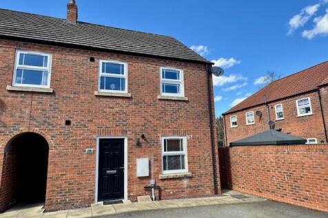 3 bedroom end of terrace house for sale
